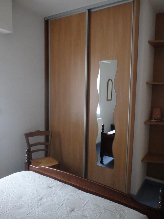 Le Moulin Des Pres Avec Terrasse Apartment Vesoul Room photo
